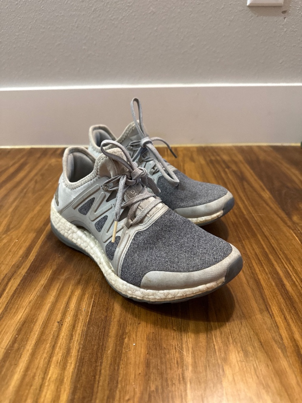 Adidas Sneakers